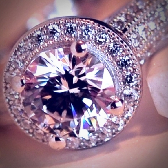 24 HR. SALE Simulated Diamond Ring New - Picture 6 of 7